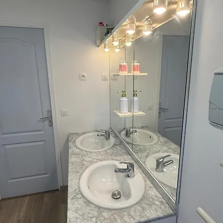 Maison Au Calme Proche Centre 公寓