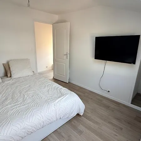 Maison Au Calme Proche Centre 雷安德利斯